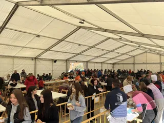 gran comida solidaria, fiestas de Las Candelas(5). Ayto.Villamayor