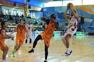 Importante triunfo del Carbajosa Basket en casa del Innova Chef