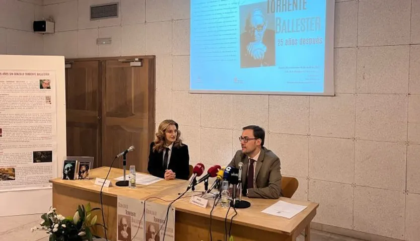 Presentación actividades 25 aniversario de la muerte de Torrente Ballester