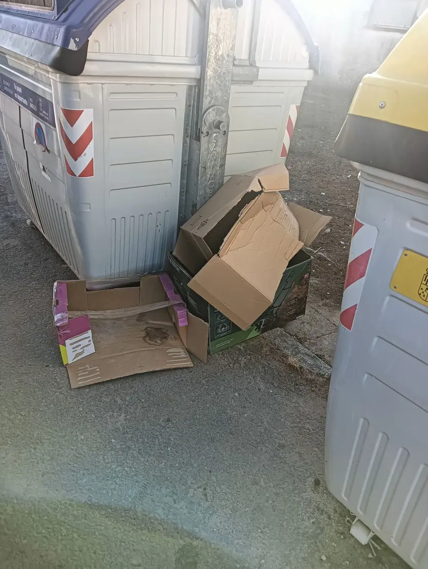 El Ayuntamiento de Encinas de Abajo denuncia el incivismo en el uso de contenedores en Cilloruelo