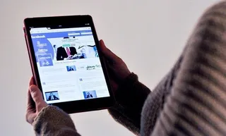 Nueva guía de usos y estilos para escribir mensajes en redes sociales