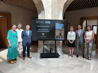 La Universidad de Salamanca rinde homenaje a Wake Forest University por más de cuatro décadas de colaboración académica con Cursos Internacionales | Comunicación Universidad de Salamanca
