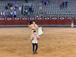 Jesús de la Calzada a hombros en La Glorieta
