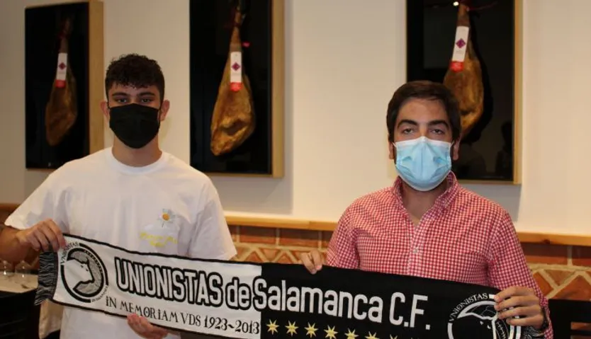 Juanfran en su presentación con Unionistas FS