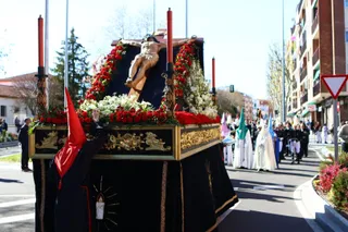 Procesión de la Hermandad del Silencio cargando el Cristo de la Vela | Mateo G.J.