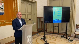 El concejal de Educación, Luis Sánchez, presenta la programación de verano de la red de bibliotecas municipales | Ayuntamiento de Salamanca