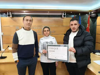 Entrega de la recaudación a la Asociación Elacyl