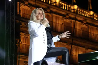 Bonnie Tyler en la Plaza Mayor de Salamanca en 2024. ARCHIVO