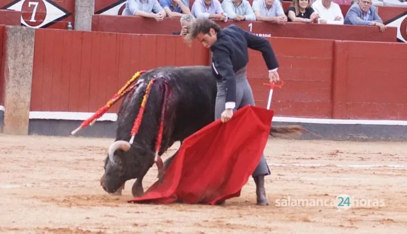 Clase magistral taurina por San Juan de Sahagún en Salamanca: imágenes del festejo