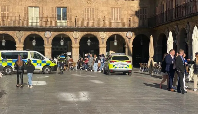 Presencia policial en Plaza Mayor. Foto S24H