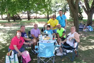 Paella Solidaria amenizada por la Charanga 'A Lo Loko' en Carbajosa de la Sagrada 