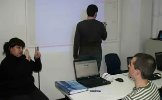 Quince colegios tendrán intérpretes de lengua de signos