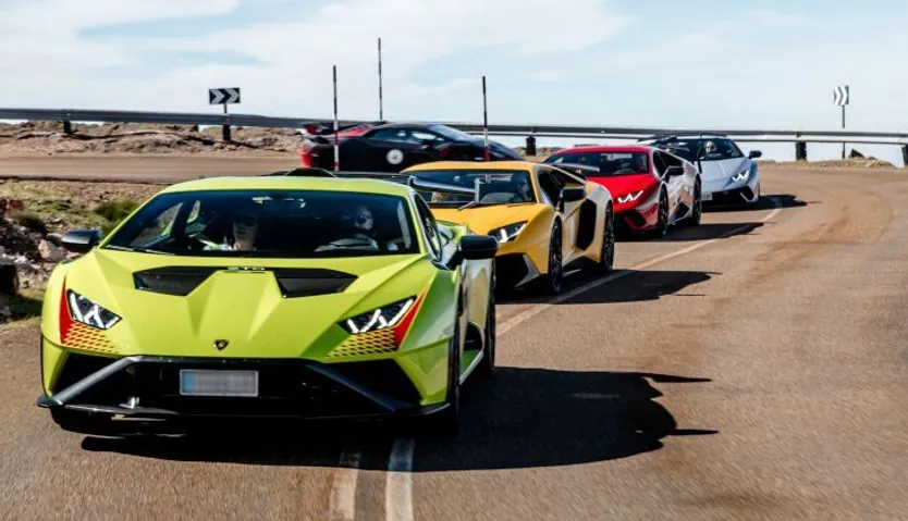 Concentración de Lamborghini en Salamanca (1)