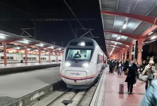 Tren Alvia