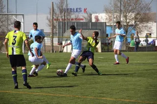 FÚTBOL BASE: REGIONAL 8 DE ABRIL