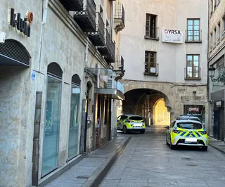 Presencia de la Policía Local en el pasaje de la Plaza Mayor de Salamanca por una pelea | Salamanca 24 Horas