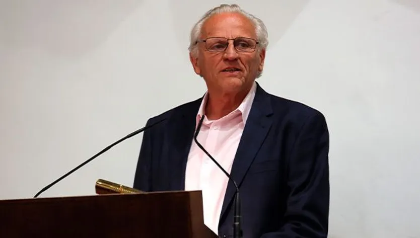 Álex Grijelmo, escritor y periodista, en la conferencia de apertura de los Cursos de Verano en el Paraninfo de la Universidad de Salamanca