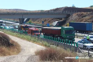 Accidente A 66 Grúa camión buenos aires mortal (22)