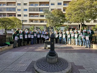 Miembros del sindicato de CSIF se manifiestan y reclaman “revisar el pacto contra la Violencia de Género”