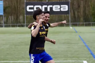 Mati celebra su gol en Castañares FOTO SALAMANCACFUDS