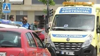 Herido en un accidente laboral en la urbanización La Fontana