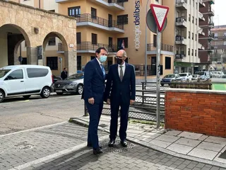 Alfonso Fernández Mañueco vota en la sede del PP de Salamanca de cara al congreso nacional extraordinario de los populares (1)