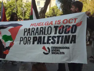 Los estudiantes de Salamanca recorren Salamanca alzando la voz por Palestina