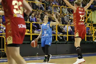 Silvia Domínguez, ante Zaragoza | FOTO SALAMANCA24HORAS.COM