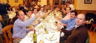 El calendario obliga a concentrar las cenas de Navidad y abarrota los restaurantes