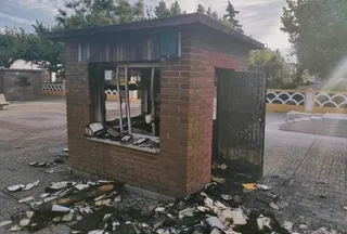 La bibliocaseta de Ciudad Rodrigo tras el incendio | Foto: Twitter