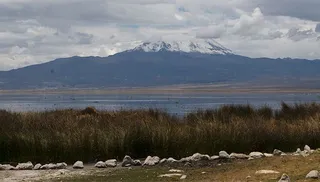 La USAL estudia las variaciones climáticas del lago Parinacochas en los Andes
