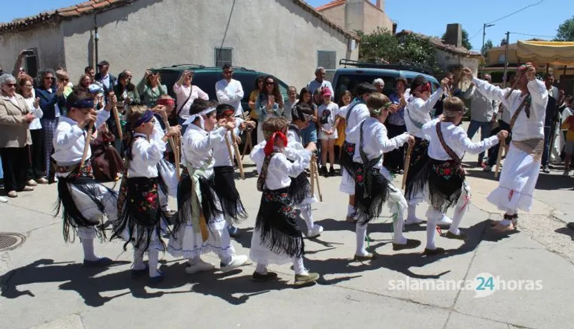 Misa y procesión en AldeaTejada.