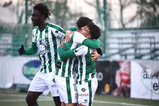 Los jugadores del Guijuelo celebran un tanto | FOTO CD GUIJUELO