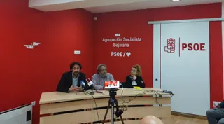 Rodríguez Celador, Antonio Cámara y Ana María Vicente en rueda de prensa