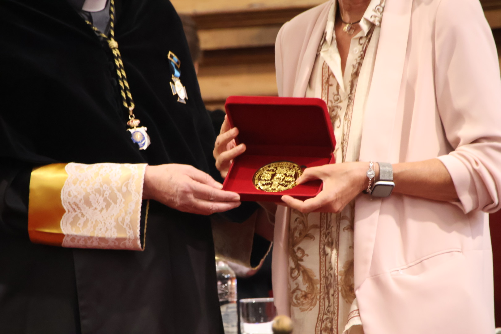 Medalla De Oro a Mar&iacute;a San Gil Noain, Antigua Alumna De La Facultad De Filolog&iacute;a B&iacute;blica Triling&uuml;e (53)