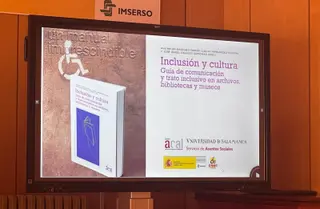 Presentación guía en el Centro de recuperación de personas con discapacidad física (CRMF) del Imserso en Salamanca