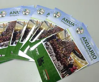 La familia del Hergar inmortalizada en el anuario del club