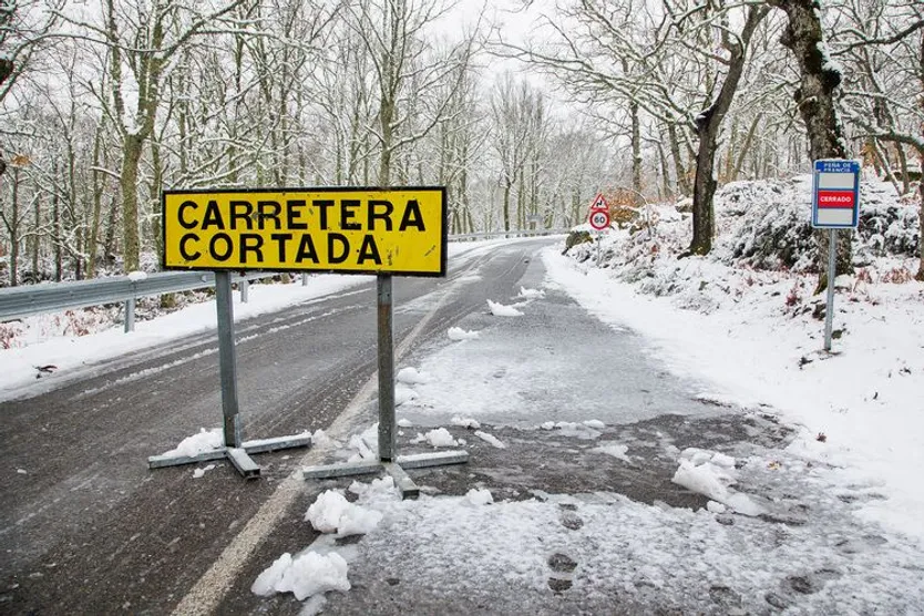 La nieve hace acto de presencia en el sur de la provincia de Salamanca