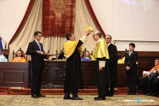 Honoris Causa 32