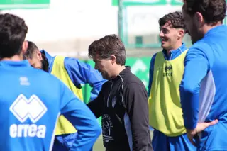 Rodrigo Hernando, nuevo entrenador del Guijuelo | FOTO CD GUIJUELO