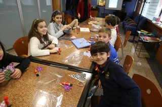 Navidad entre pinturas y talleres de lectura en el Colegio de Médicos