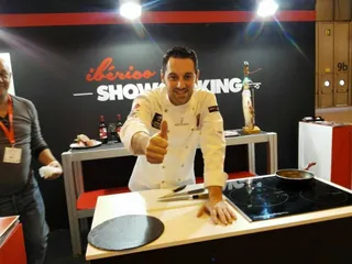Guijuelo amplía su presencia en Fitur y ofrecerá tres demostraciones gastronómica a cargo del chef Fran Vicente