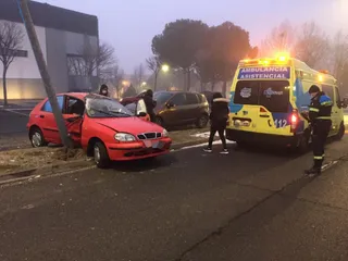 Momento en el que la ambulancia traslada al conductor | FOTO: S24H