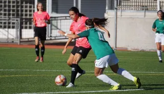 Alba Morás, en el choque ante el Extremadura | FOTO SALAMANCA24HORAS.COM