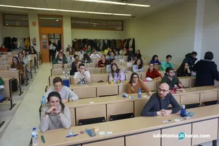 Examen MIR. Foto de archivo