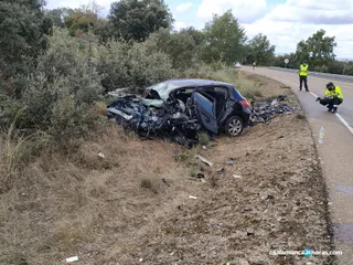 Un joven de 26 años fallece tras sufrir un accidente a la altura de Lumbrales