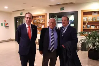Acto de entrega de las medallas de oro del Ayuntamiento