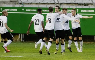 Los jugadores del Salamanca CF UDS celebran el gol de Casado / FOTO Ferrol360