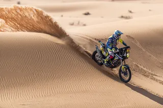 Lorenzo Santolino, en una duna.