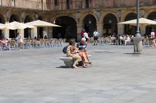 Turistas en la Plaza Mayor de Salamanca.
